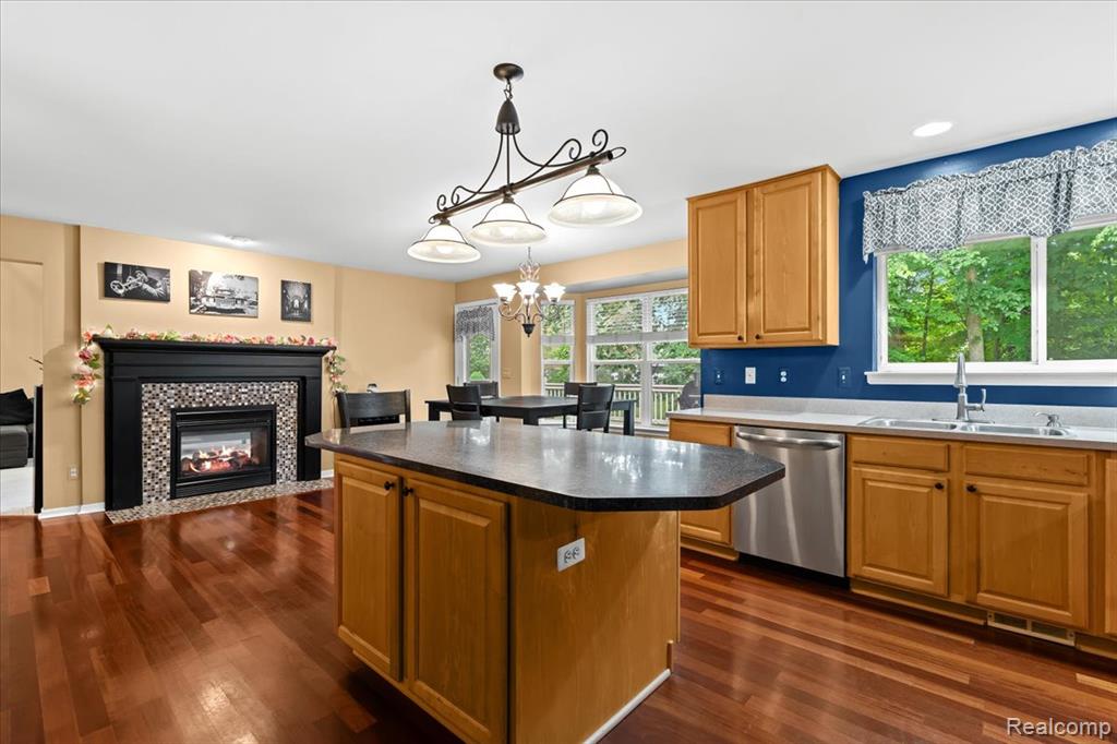 4583 Racewood Drive, Commerce Twp, MI 48382 — Photo 12