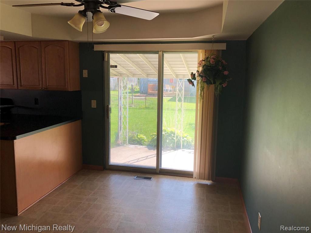 5060 BRISTOR Drive, Sterling Heights, MI 48310 — Photo 10