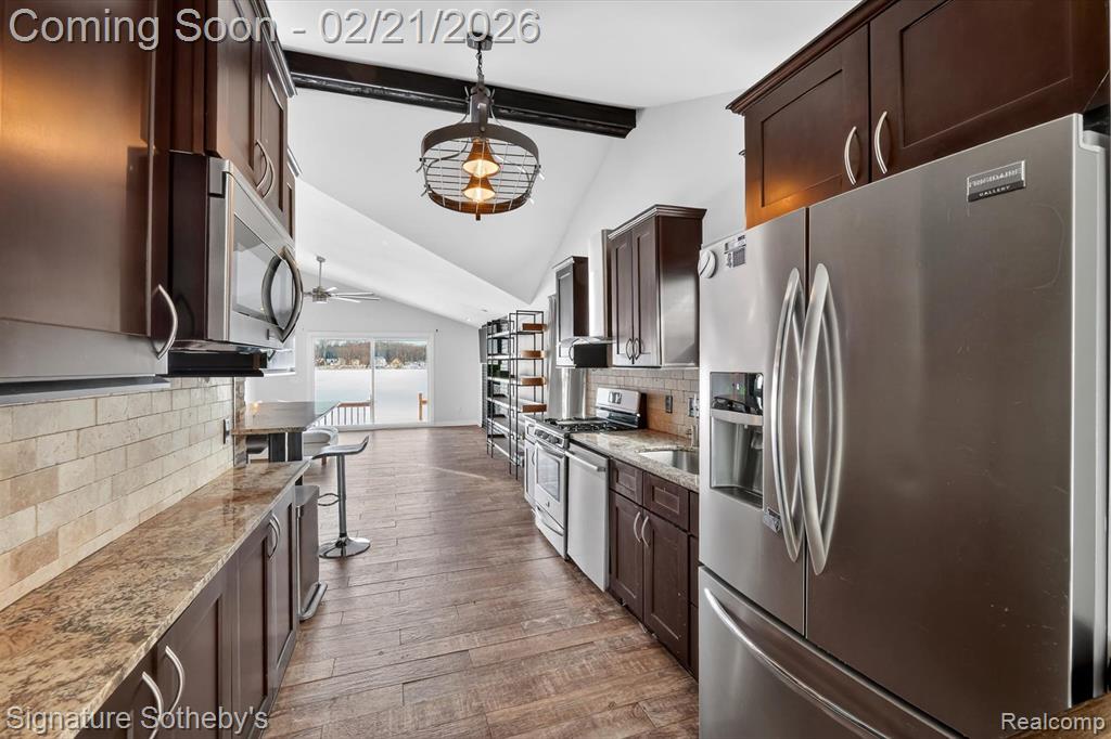 6832 Brightwood Court, Waterford, MI 48327 — Photo 9