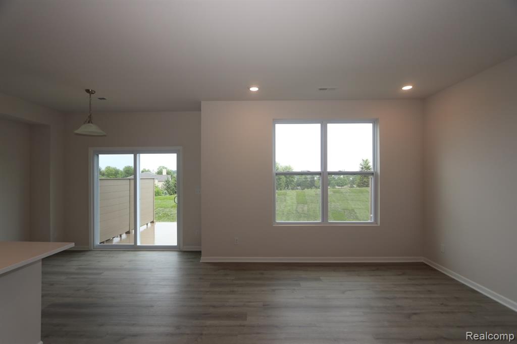 1402 SALT SPRINGS Drive, Saline, MI 48176 — Photo 7