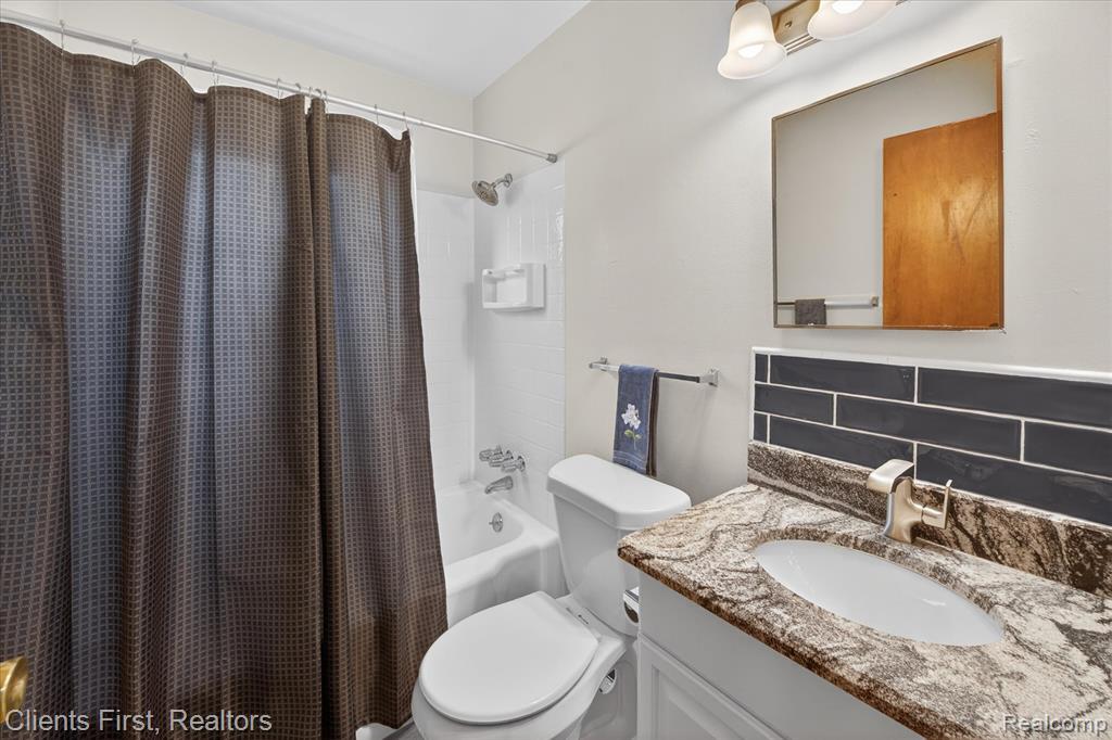 18441 Poinciana, Redford, MI 48240 — Photo 16