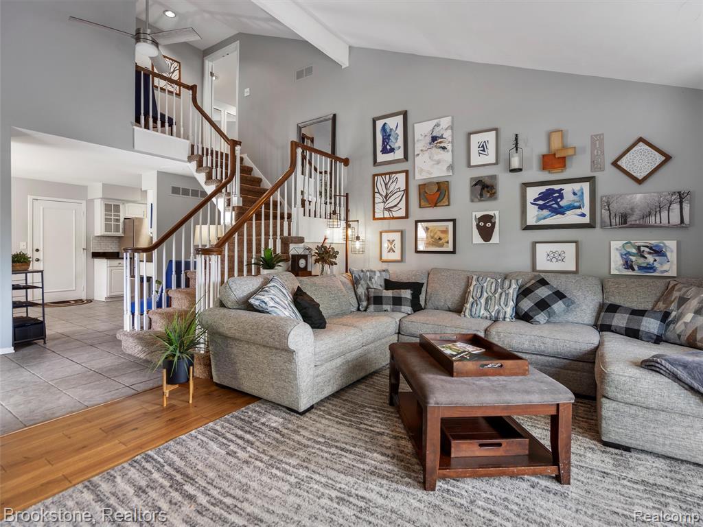 1652 S Hill Circle, Bloomfield Hills, MI 48304 — Photo 9