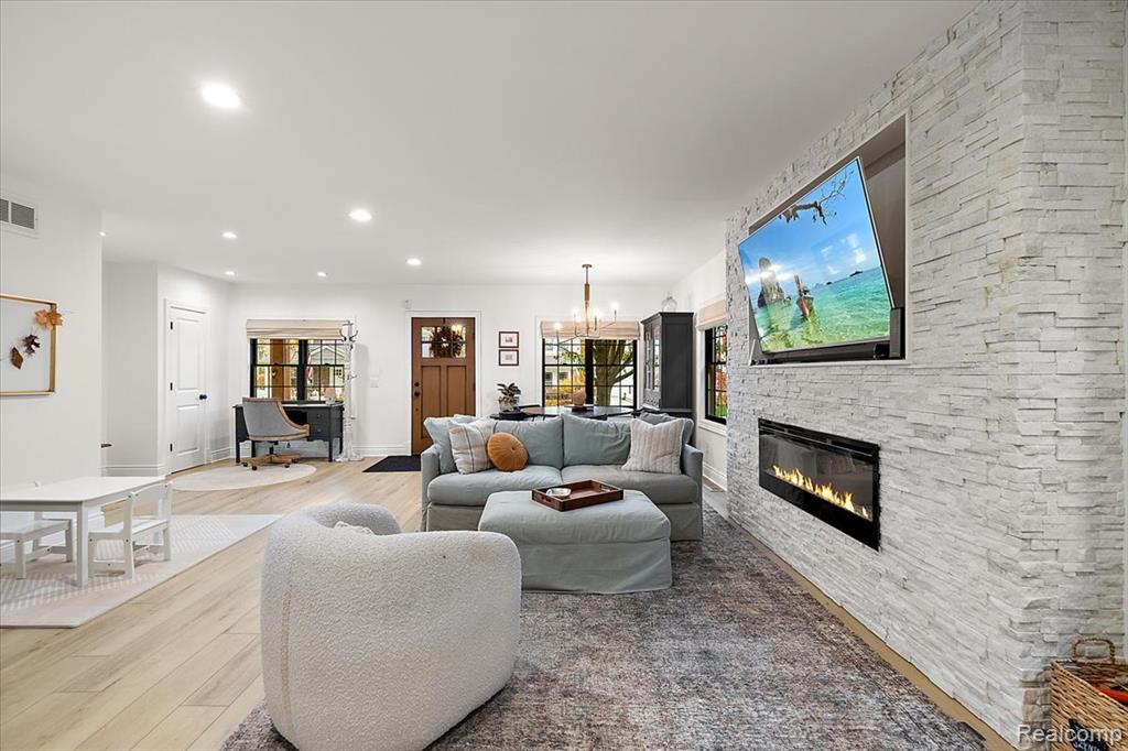 606 Golf Avenue, Royal Oak, MI 48073 — Photo 30