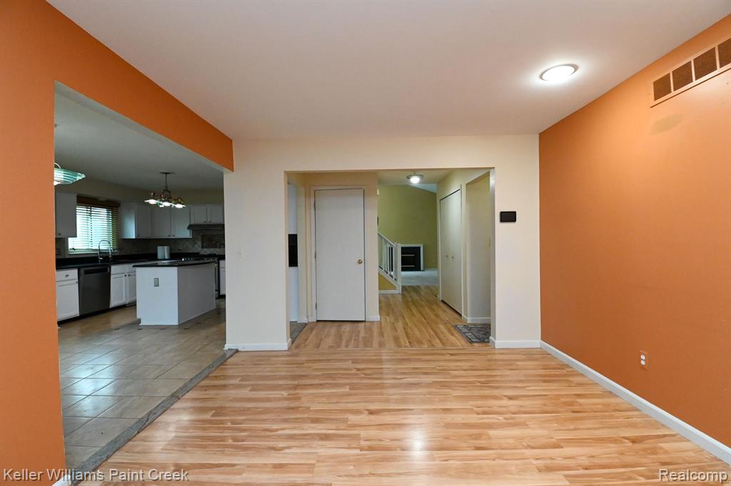 42571 Wimbleton Way, Novi, MI — Photo 19