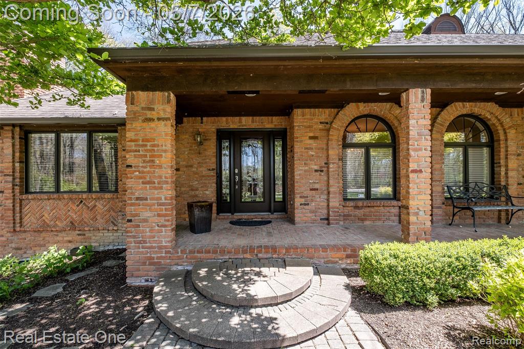 785 Old Milford Farms, Milford, MI 48381 — Photo 8