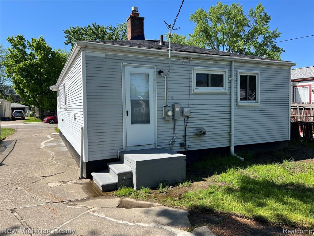 7431 Anna Avenue, Warren, MI 48092 — Photo 2