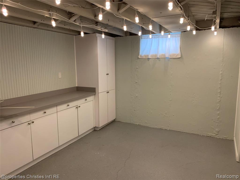 708 S Minerva Avenue, Royal Oak, MI 48067 — Photo 43