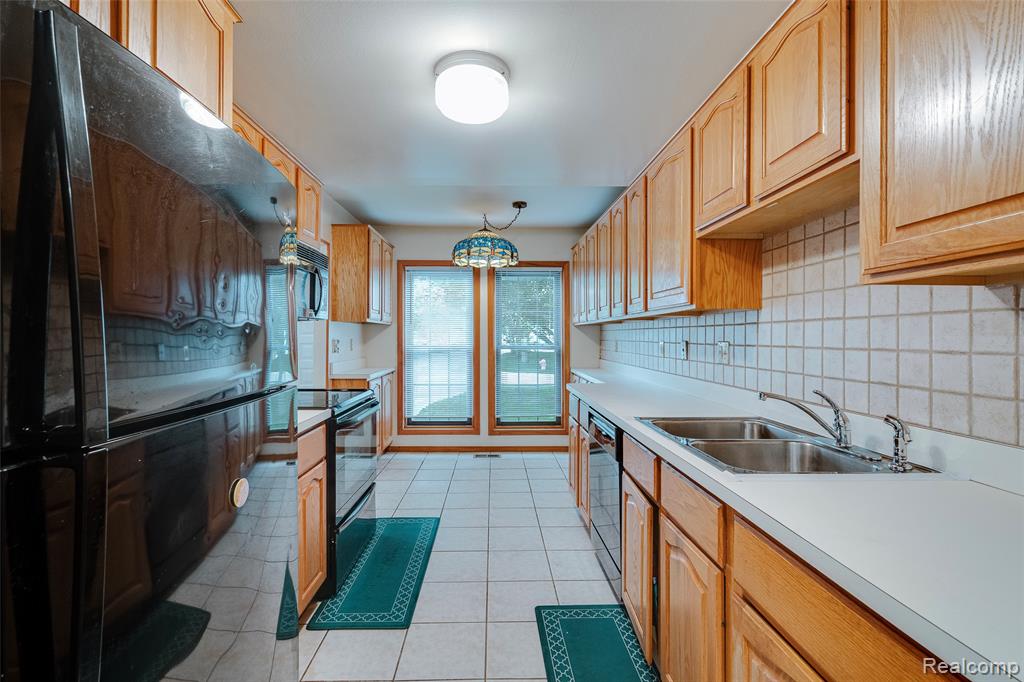 22857 Cranbrooke Drive, Novi, MI — Photo 7