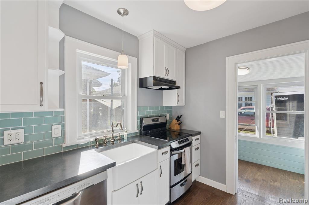 611 W Grand River Avenue, Howell, MI 48843 — Photo 14