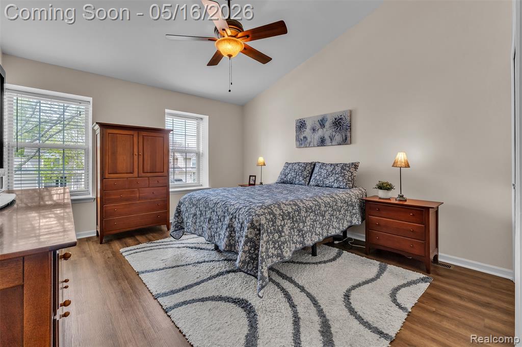 944 S Parkwood Drive, South Lyon, MI 48178 — Photo 31
