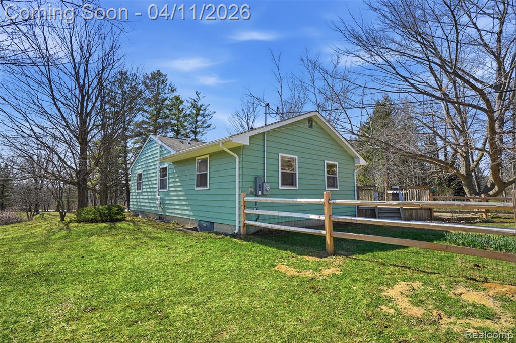 8520 Pontiac Trail, South Lyon, MI 48178 — Photo 31