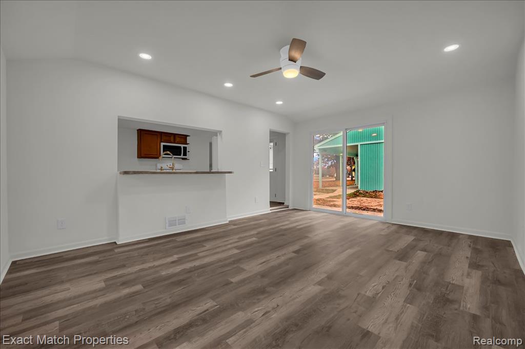 100 Danforth Street, White Lake, MI — Photo 19