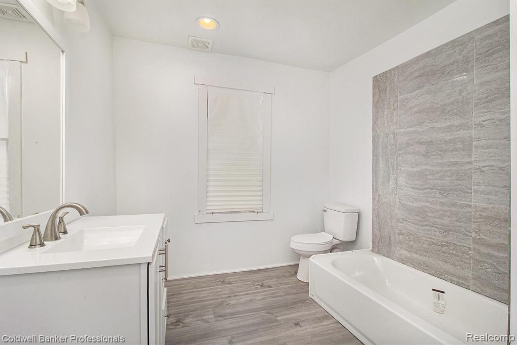 605 Calvert Street, Detroit, MI 48202 — Photo 17