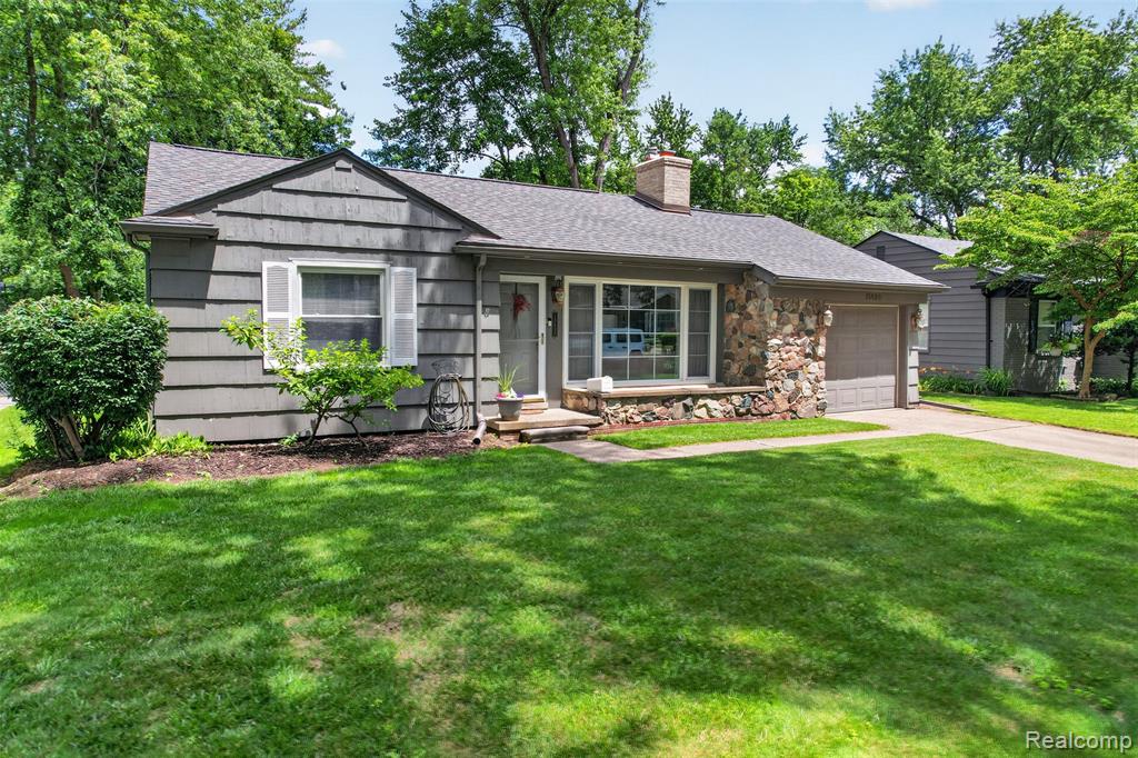 15690 Birwood Avenue, Beverly Hills, MI 48025 — Photo 32