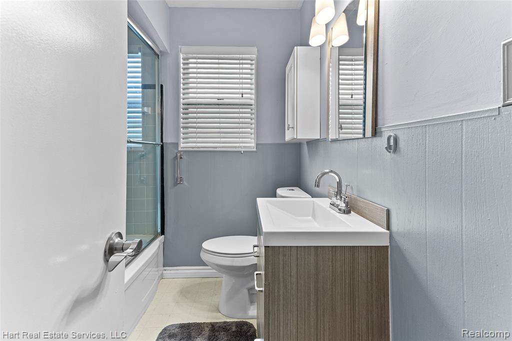 615 Garfield Avenue, Lincoln Park, MI 48146 — Photo 11