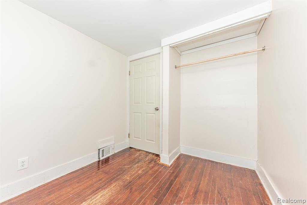 403 Fenwick Street, Holly, MI 48442 — Photo 14