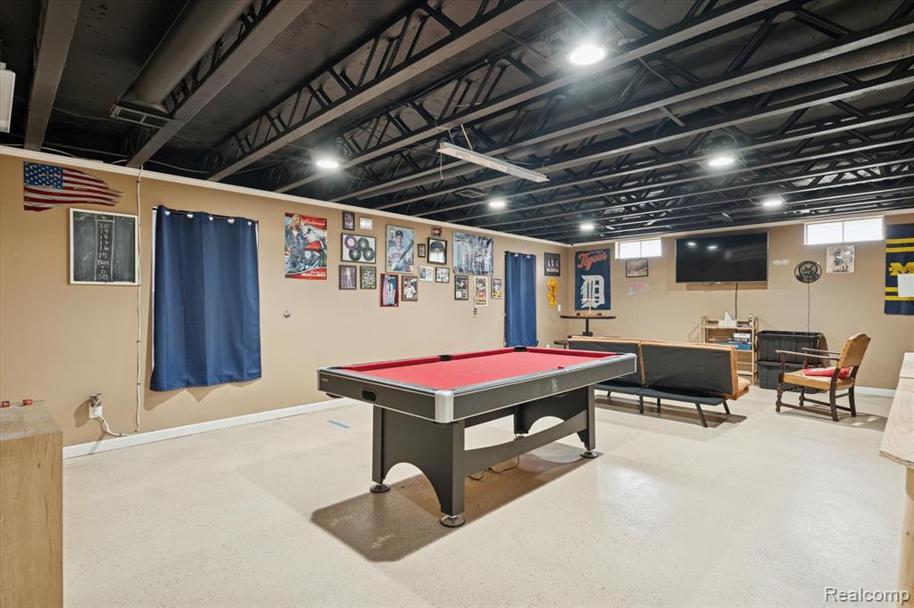 8474 Wesley Drive, Flushing, MI 48433 — Photo 32