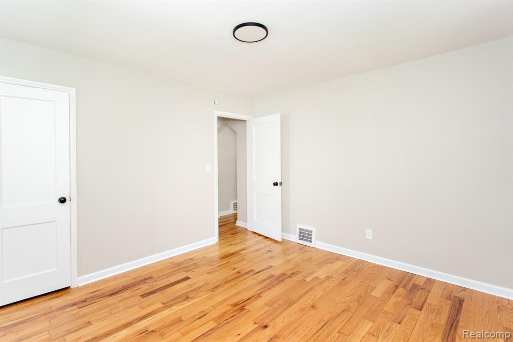 4056 Robina Avenue, Berkley, MI 48072 — Photo 14
