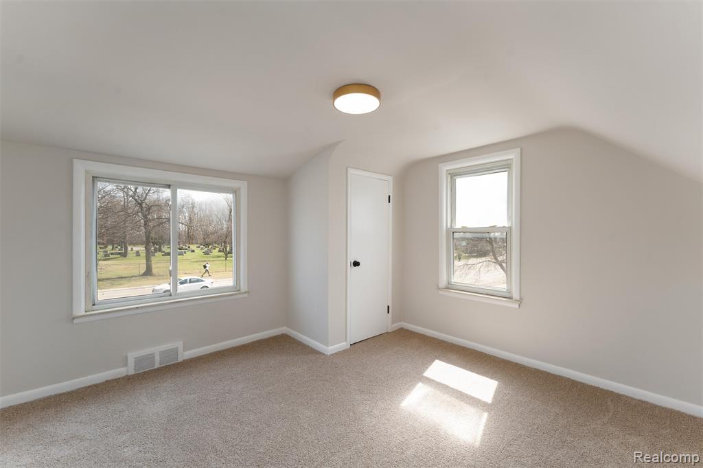917 N Perry Street, Pontiac, MI 48340 — Photo 21
