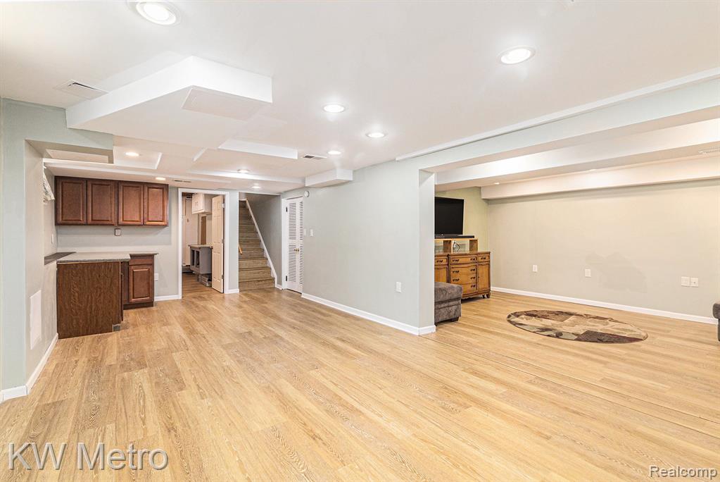 449 Shoreview Drive, Waterford, MI 48328 — Photo 25