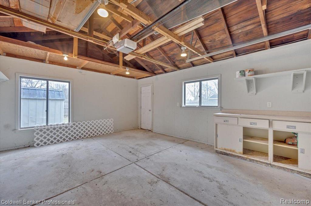 837 GIBSON Street, Oxford, MI 48371 — Photo 17