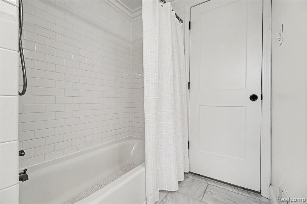 2641 Townhill, Troy, MI 48084 — Photo 19