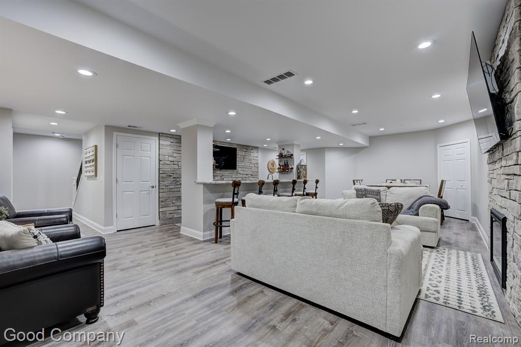 55575 HOGAN Drive, Macomb, MI 48042 — Photo 59