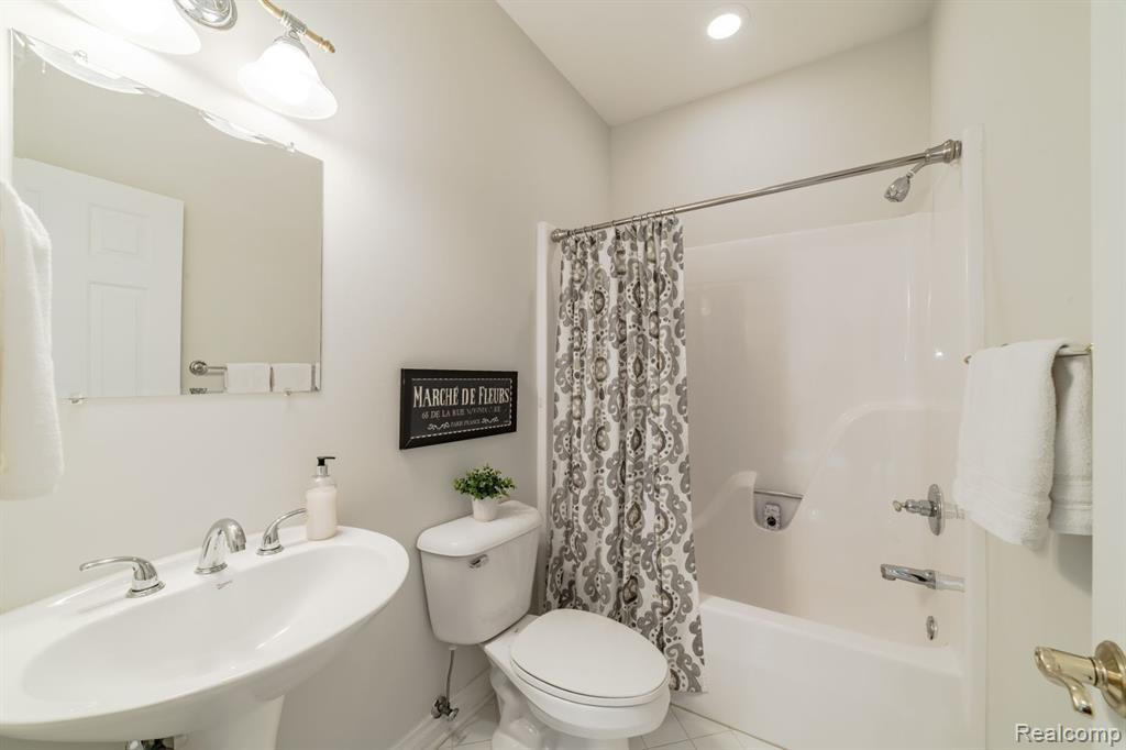 7191 ELDERWOOD Circle, Clarkston, MI — Photo 36