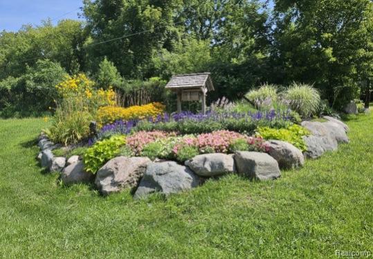 1915 S Lake George Road, Attica, MI 48412 — Photo 2