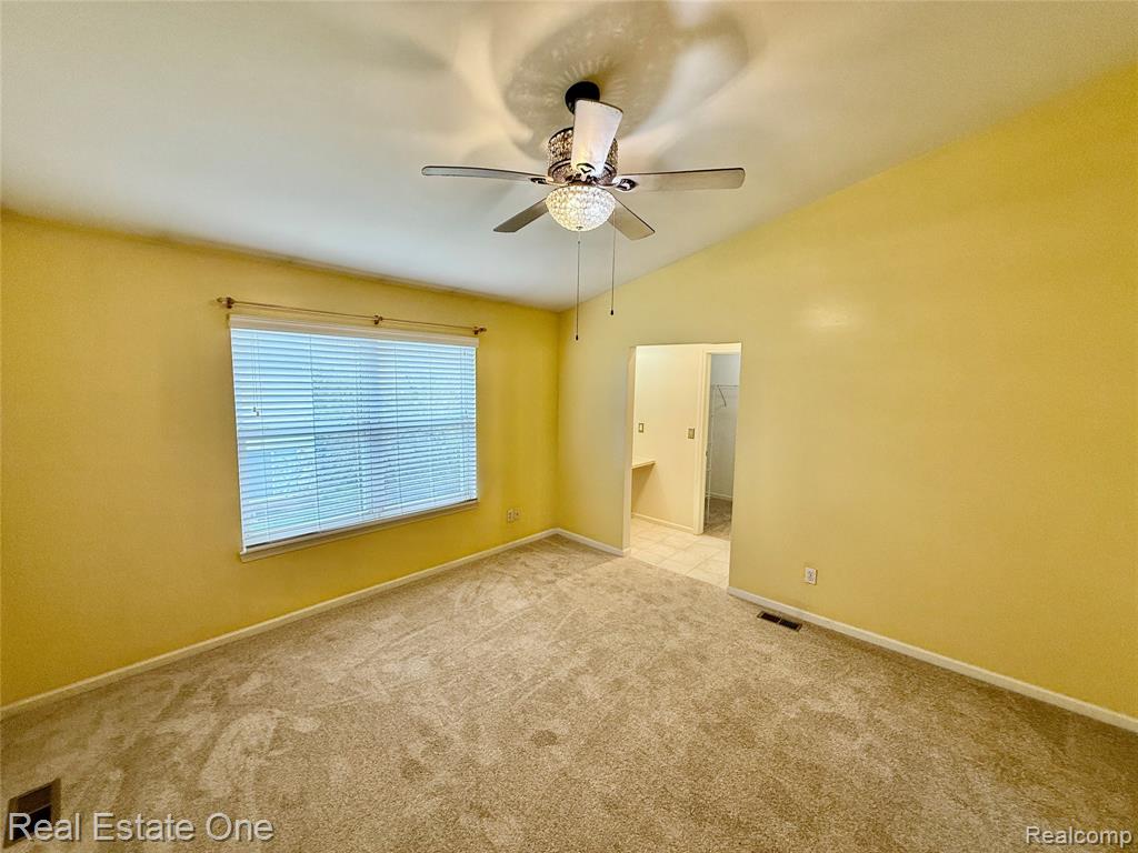 716 Palmer Drive, Pontiac, MI 48342 — Photo 15