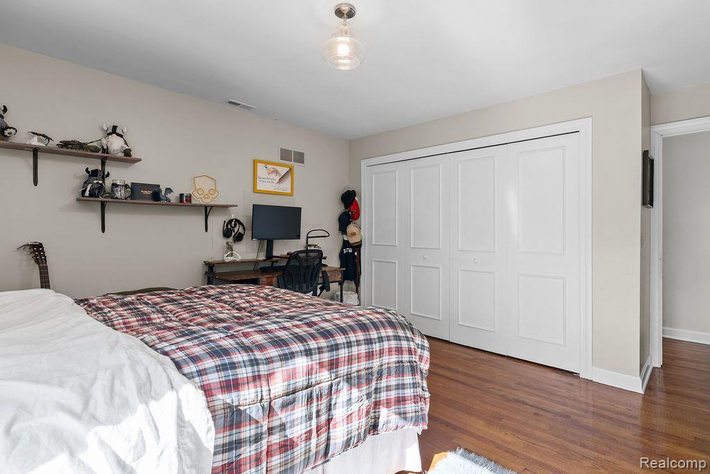 9855 ORTONVILLE Road, Clarkston, MI 48348 — Photo 42