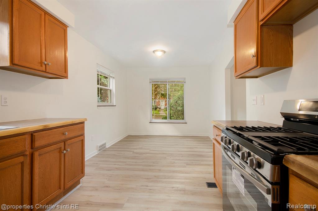 4356 HARVARD Road, Detroit, MI 48224 — Photo 8