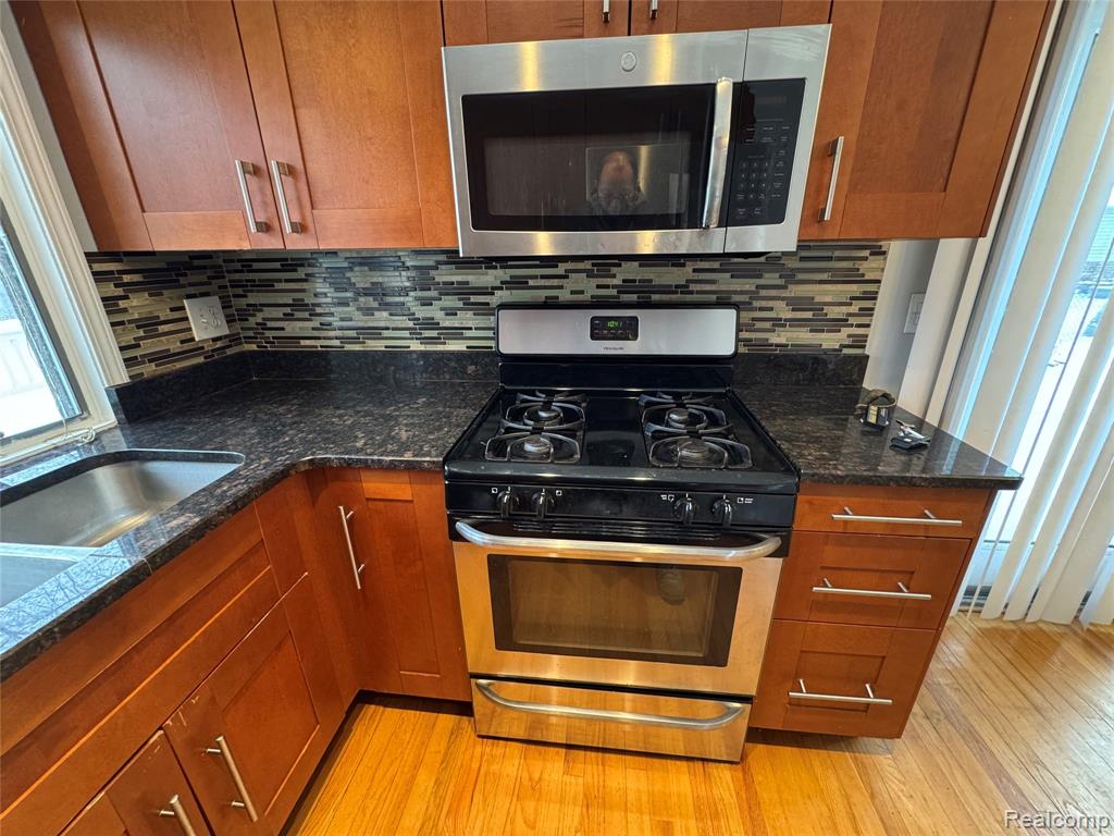 4162 Cypress Drive, Troy, MI 48085 — Photo 19