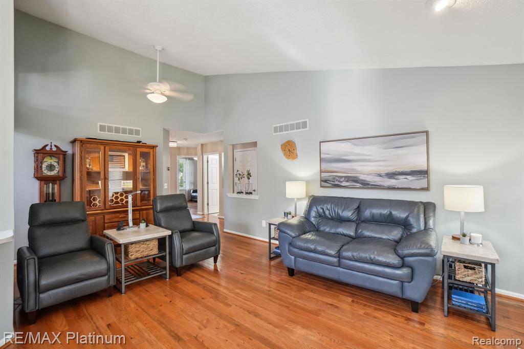 469 Lilly View Court, 53, Howell, MI 48843 — Photo 9
