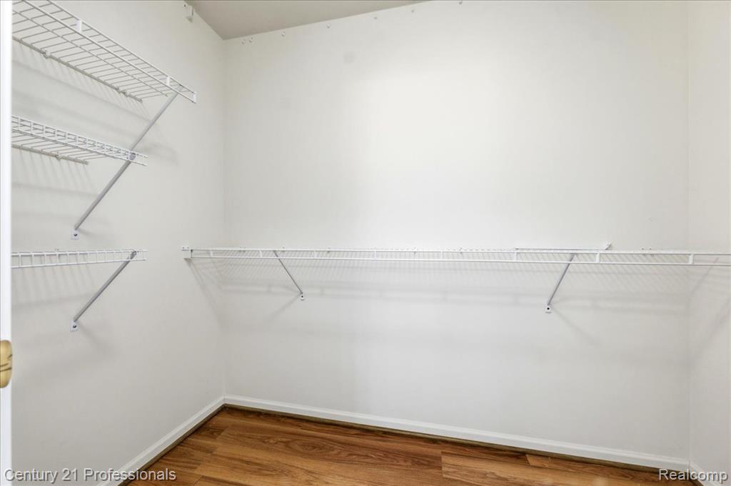 3895 Arbor Drive, Auburn Hills, MI 48326 — Photo 28