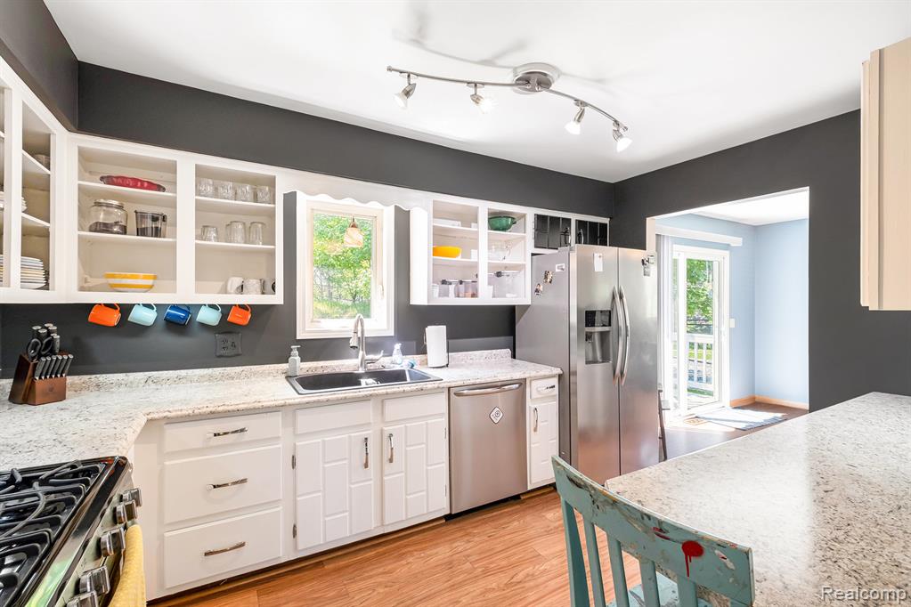 602 Davis Street, Fenton, MI 48430 — Photo 11
