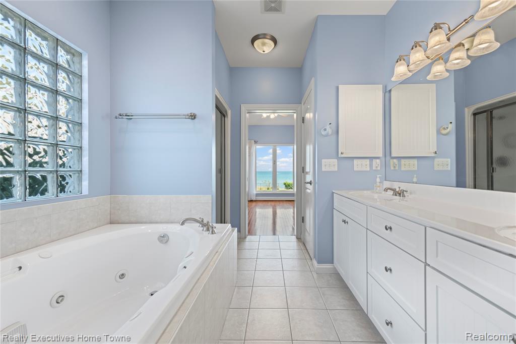 5802 Lakeshore Road, Fort Gratiot, MI 48059 — Photo 42