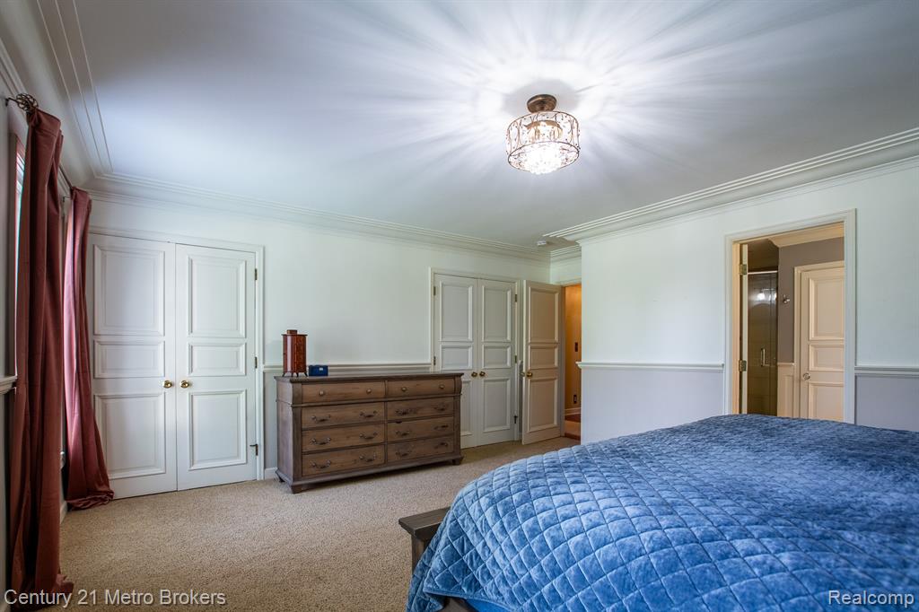 9270 Hidden Valley Court, Grand Blanc, MI 48439 — Photo 11