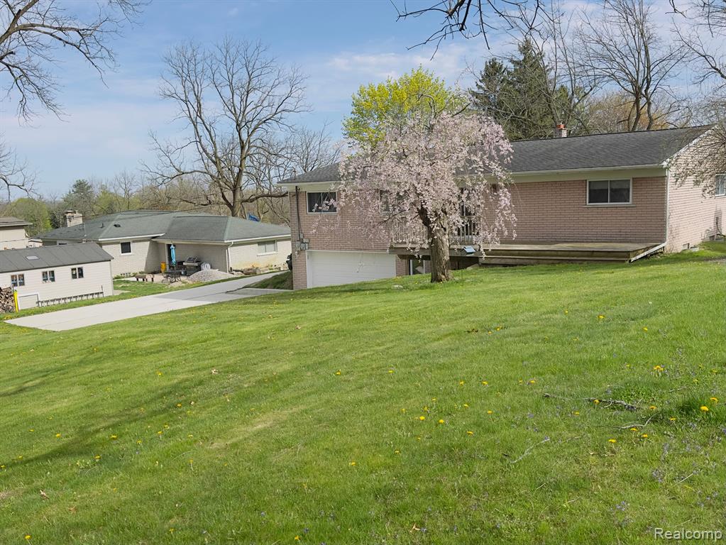 7555 ROBERTA Lane, Washington, MI — Photo 3