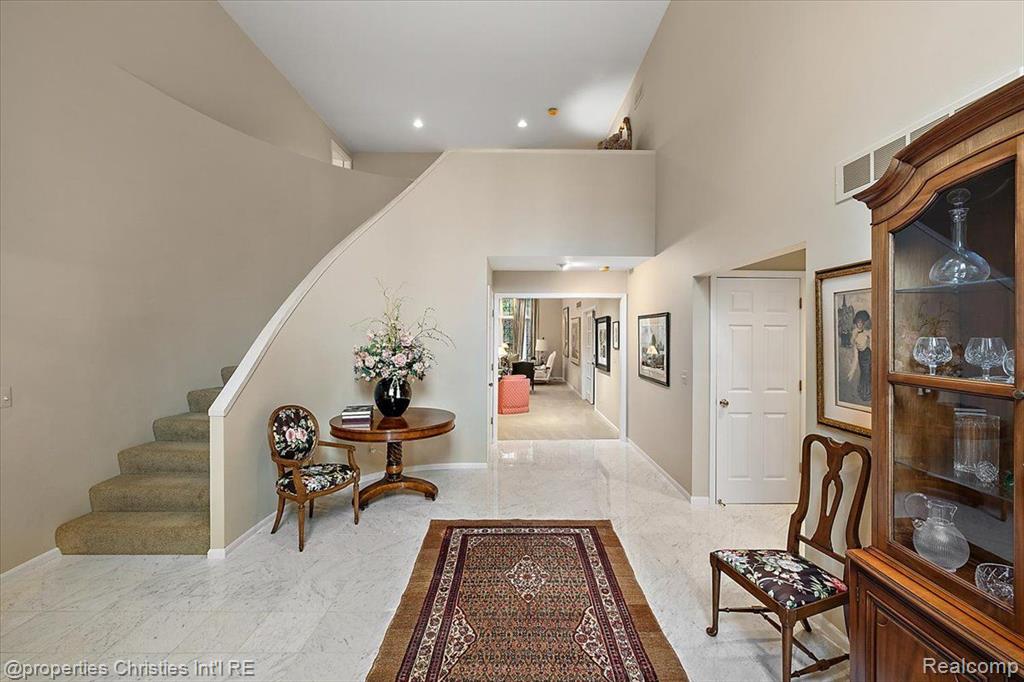 5579 Pine Brooke Court, Bloomfield Hills, MI 48304 — Photo 5