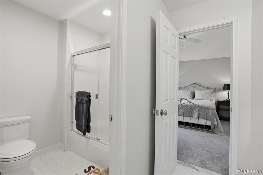 5483 Lake Ridge Drive, Brighton, MI 48116 — Photo 39