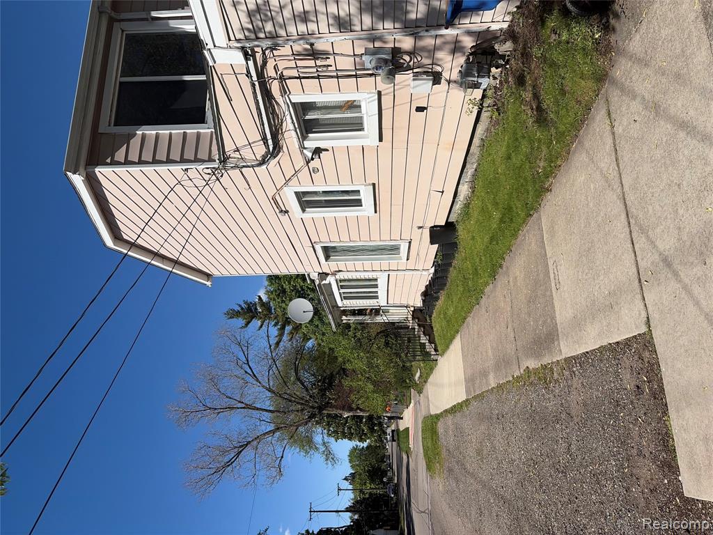 7004 Orchard Avenue, Warren, MI 48091 — Photo 23
