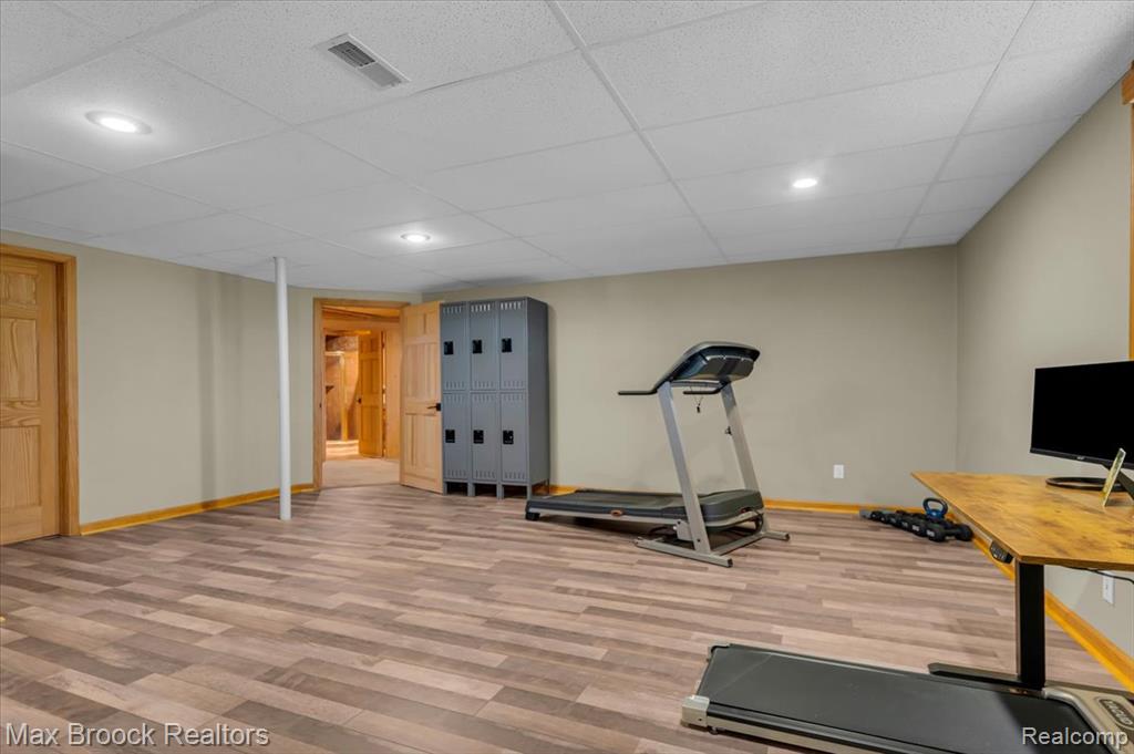 5970 Lynne Hollow Drive, Commerce Twp, MI 48382 — Photo 47