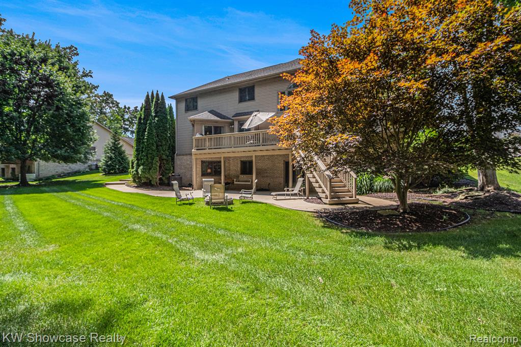 989 Suchava Drive, White Lake, MI — Photo 37