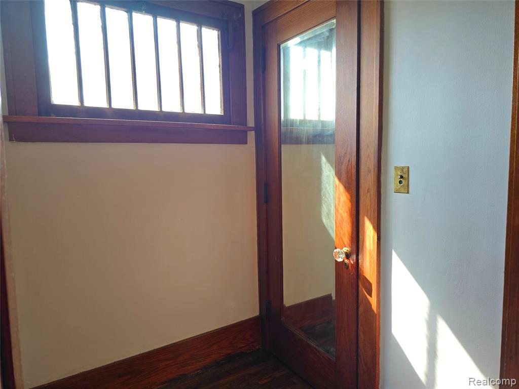 26850 W 7 Mile Road, Redford, MI 48240 — Photo 18