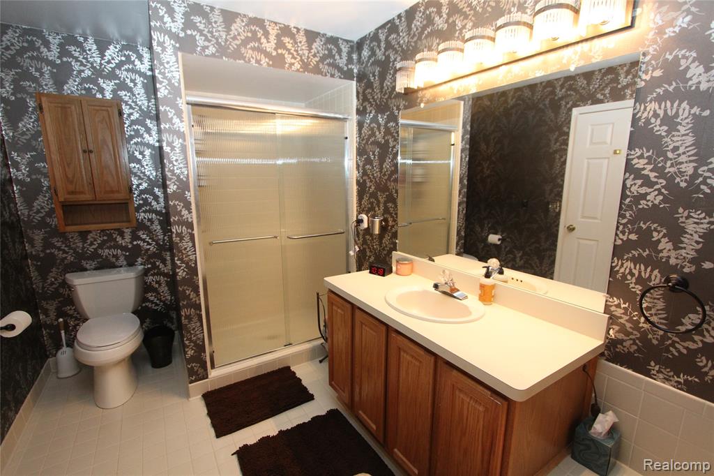 43103 W Kirkwood Drive, Clinton Twp, MI 48038 — Photo 15