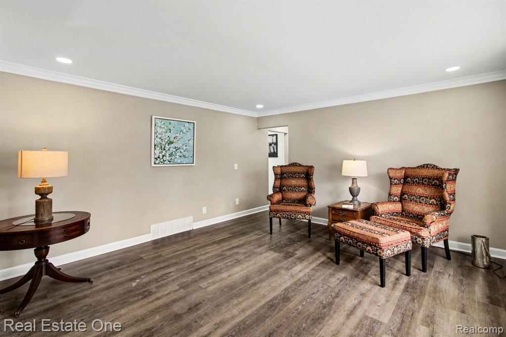 4937 Oak Park Drive, Clarkston, MI — Photo 4