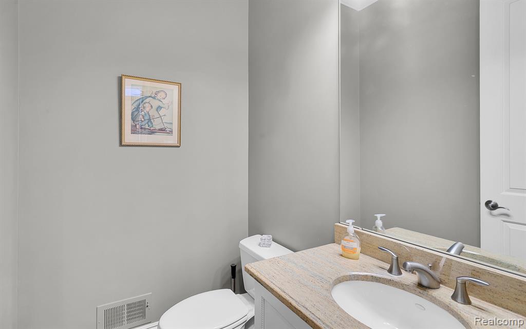 5328 PEBBLE BEACH Drive, Metamora, MI 48455 — Photo 16