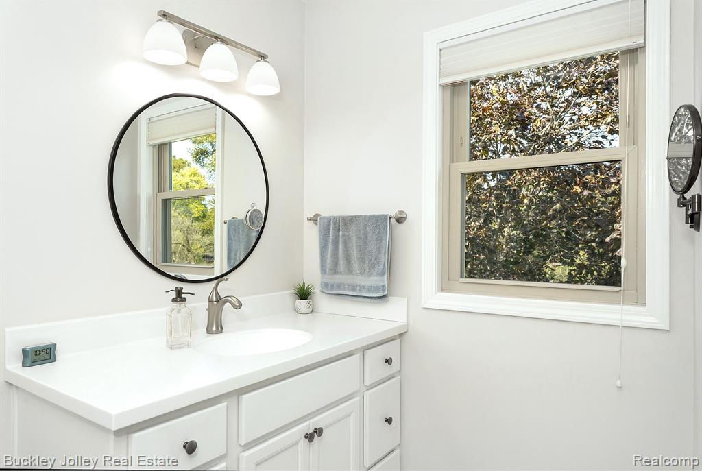 2038 CUMBERLAND Drive, Brighton, MI 48114 — Photo 23