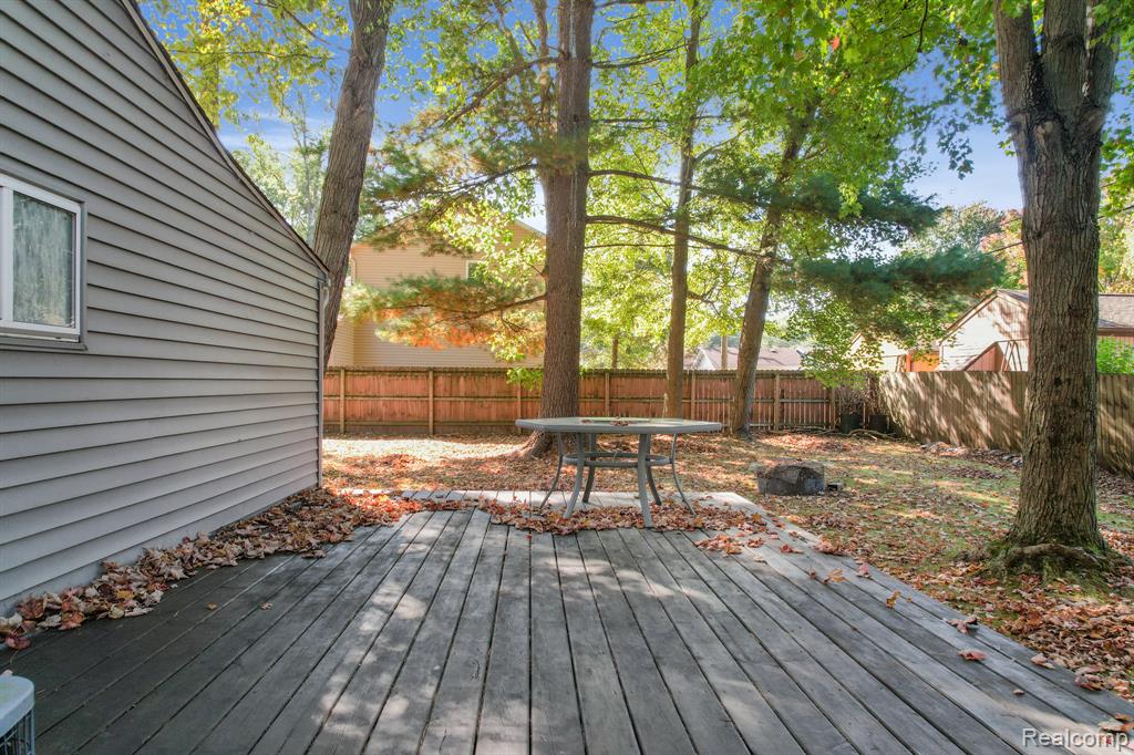 9106 Maple Road, Clay, MI 48001 — Photo 21